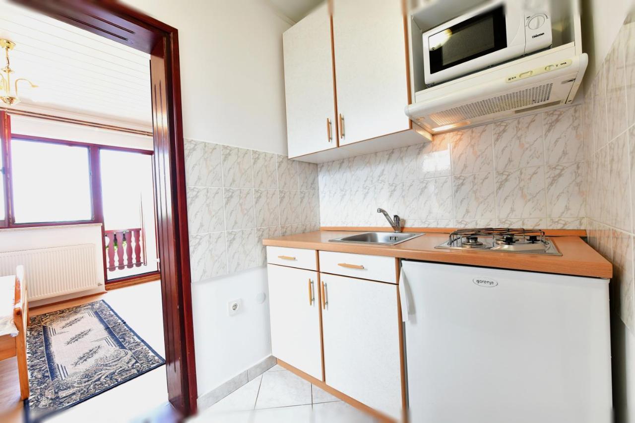 Guesthouse Ante Hodak Seliste Dreznicko Exterior photo